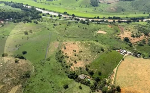 
          Imagem ilustrativa da imagem Cachoeiro de Itapemirim vai implantar distrito comercial com corredores logísticos
          