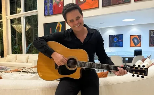 
          Imagem ilustrativa da imagem Cantor Matheus, da dupla com Kauan, perde R$ 700 mil após ter celular furtado em SP
          