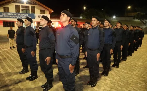 
          Imagem ilustrativa da imagem Cariacica anuncia reajuste salarial de 45% para Guardas e Agentes de Trânsito
          