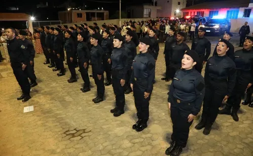 
          Imagem ilustrativa da imagem Cariacica anuncia reajuste salarial de 45% para Guardas e Agentes de Trânsito
          