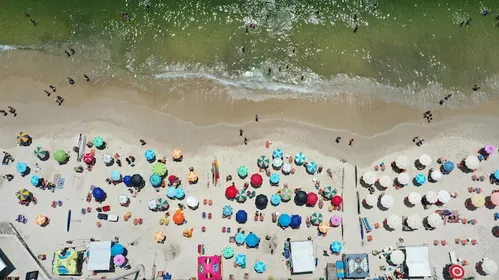 
          Imagem ilustrativa da imagem Compra de R$ 5 mil em cigarros? Polícia do RJ investiga golpes em turistas
          