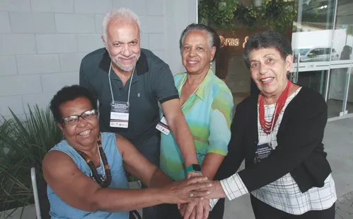 
          Imagem ilustrativa da imagem Conheça 15 direitos que protegem saúde e finanças dos idosos
          