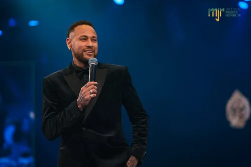 
          Imagem ilustrativa da imagem Conheça os vinhos servidos no leilão de Neymar
          
