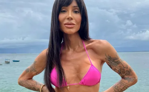 
          Imagem ilustrativa da imagem Conselho Federal de Medicina proíbe quebra de costelas para afinar cintura
          