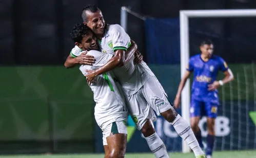 
          Imagem ilustrativa da imagem Copa ES: Porto Vitória bate o Linhares e encosta no topo da tabela
          