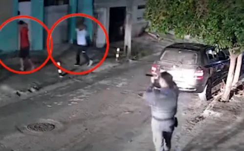 
          Imagem ilustrativa da imagem Criminosos são presos após renderem casal e crianças na Serra
          