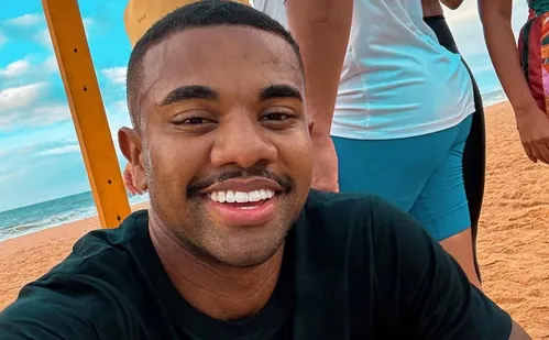 
          Imagem ilustrativa da imagem Davi Britto erra plural de limão e vira meme
          