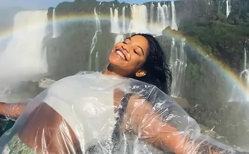 
          Imagem ilustrativa da imagem Guia presta depoimento sobre morte de Juliana na Indonésia e nega omissão
          