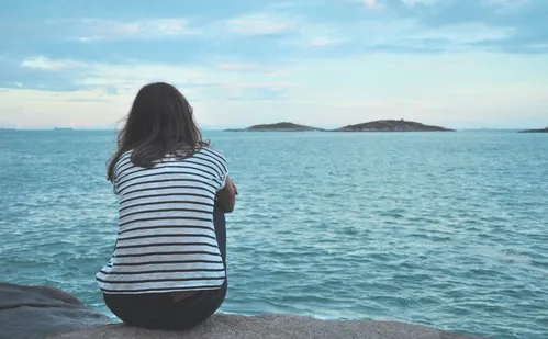 
          Imagem ilustrativa da imagem Dependência em álcool: mais mulheres pedem ajuda para deixar de beber
          