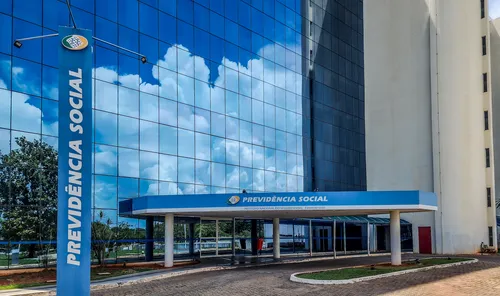 
          Imagem ilustrativa da imagem Diretor do INSS que é sócio em empresas terá de se explicar à Comissão de Ética
          