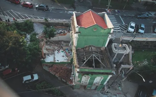 
          Imagem ilustrativa da imagem Dona de imóvel em Vitória: “Gastei R$ 1 milhão e fui surpreendida por leilão”
          