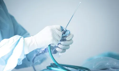 
          Imagem ilustrativa da imagem Dor nas costas ou nas pernas pode indicar hérnia de disco
          