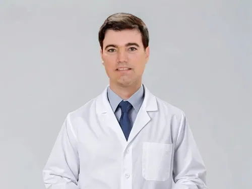 
          Imagem ilustrativa da imagem Dor nas costas ou nas pernas pode indicar hérnia de disco
          