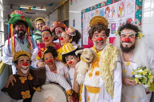 
          Imagem ilustrativa da imagem Doutores da Alegria encerram programação junina no Hospital Barão de Lucena
          
