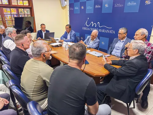 
          Imagem ilustrativa da imagem ENTRE A VOCAÇÃO E A CARREIRA: PASTORES VOLUNTÁRIOS DA IGREJA CRISTÃ MARANATA
          