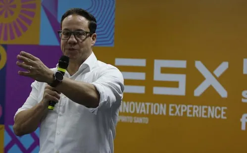 
          Imagem ilustrativa da imagem ESX 2025: robô e simulador de voo de balão na Praça do Papa
          