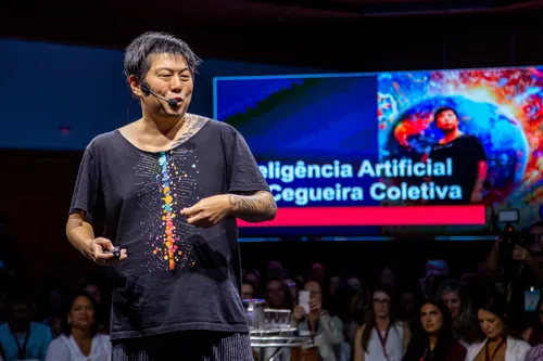 
          Imagem ilustrativa da imagem Educação, inovação e humanização
          