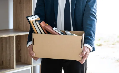 
          Imagem ilustrativa da imagem Empresários preveem mais pedidos de demissão com novo consignado
          