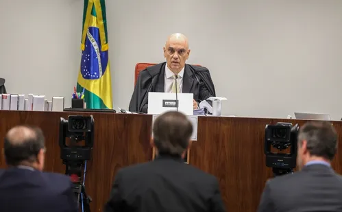 
          Imagem ilustrativa da imagem Abin Paralela monitorou por engano homônimo de Moraes, diz PF
          