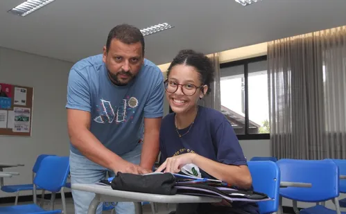 
          Imagem ilustrativa da imagem Escolas capixabas criam estratégias para ajudar alunos na preparação para o Enem
          