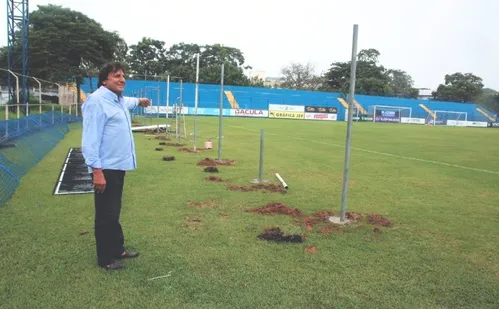 
          Imagem ilustrativa da imagem Estádio Salvador Costa terá mais de 6 mil lugares
          