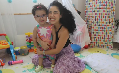 
          Imagem ilustrativa da imagem Experiências e desafios da primeira maternidade
          