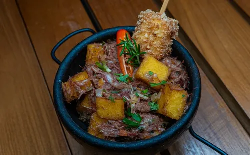 
          Imagem ilustrativa da imagem Festival reúne pratos de boteco e música a partir de R$ 35 em Linhares
          