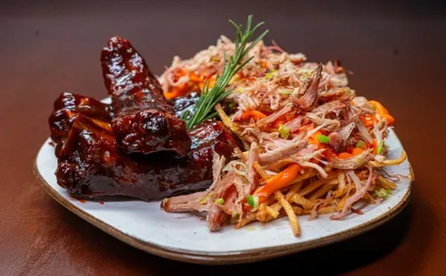 
          Imagem ilustrativa da imagem Festival reúne pratos de boteco e música a partir de R$ 35 em Linhares
          