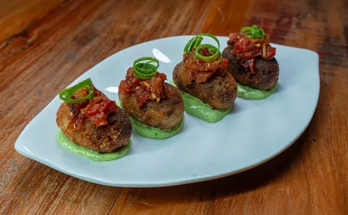 
          Imagem ilustrativa da imagem Festival reúne pratos de boteco e música a partir de R$ 35 em Linhares
          