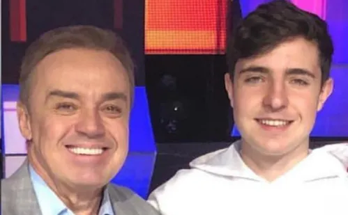 
          Imagem ilustrativa da imagem Filho de Gugu diz que vai seguir passos do pai e será apresentador
          