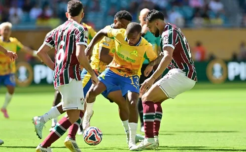 
          Imagem ilustrativa da imagem Fluminense empata com Mamelodi Sundowns e avança na Copa do Mundo de Clubes
          