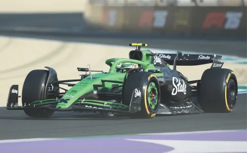 
          Imagem ilustrativa da imagem Fórmula 1: Bortoleto abre o jogo após conversa com colega de equipe
          