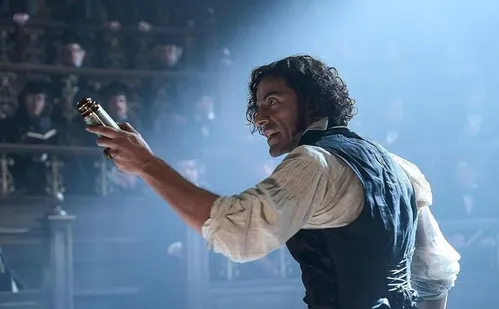 
          Imagem ilustrativa da imagem Guillermo del Toro anuncia teaser de 'Frankenstein', com Mia Goth e Jacob Elordi
          