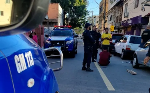 
          Imagem ilustrativa da imagem Homem é preso após esfaquear auxiliar de caminhão
          