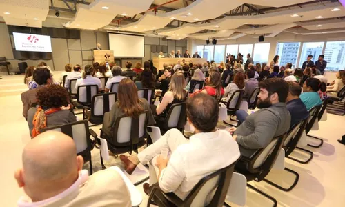 
          Imagem ilustrativa da imagem Hospital Jayme da Fonte celebra 70 anos e inaugura auditório em homenagem a Capiba
          