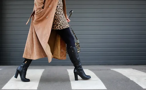 
          Imagem ilustrativa da imagem Influencers dizem o que está em alta na moda do inverno
          