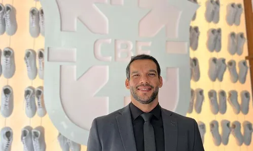 
          Imagem ilustrativa da imagem Interventor, advogado e dirigentes: quem compõe a chapa de Samir Xaud, futuro presidente da CBF
          