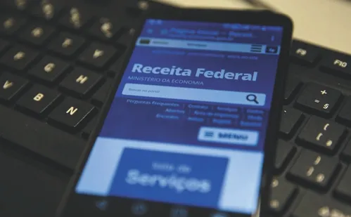 
          Imagem ilustrativa da imagem Isenção de Imposto de Renda pode forçar corte em investimentos públicos
          