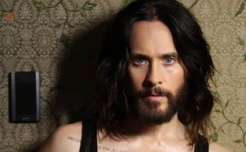 
          Imagem ilustrativa da imagem Jared Leto é alvo de denúncias de má conduta sexual
          