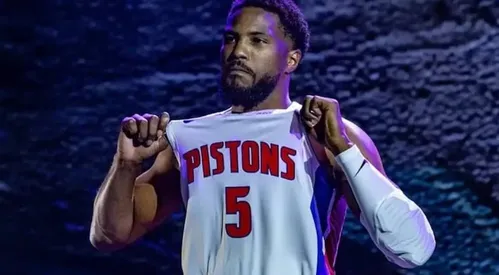 
          Imagem ilustrativa da imagem Jogador da NBA é investigado pelo FBI em esquema de bets e tem mais de R$ 43 milhões em dívidas
          