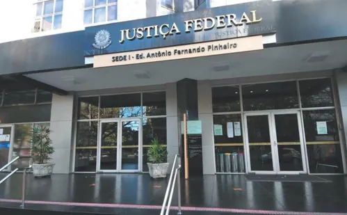 
          Imagem ilustrativa da imagem Justiça condena INSS a indenizar idosa e governo teme efeito cascata
          