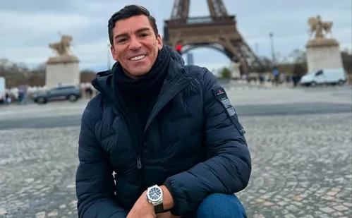 
          Imagem ilustrativa da imagem Lúcio está 'bem e consciente' após queimaduras em acidente doméstico
          