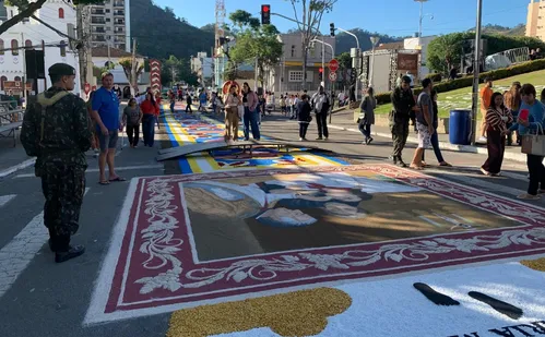 
          Imagem ilustrativa da imagem Mais de 150 mil fiéis na festa de Corpus Christi em Castelo
          