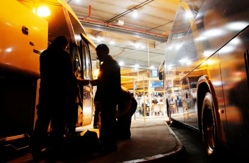 
          Imagem ilustrativa da imagem Mais de 40 mil passageiros são esperados no TIP neste feriadão junino
          