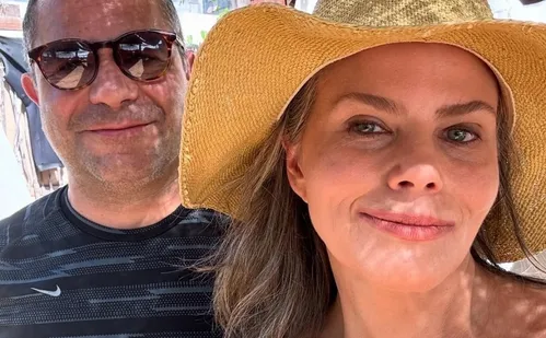 
          Imagem ilustrativa da imagem Maria Cândida assume novo namorado e anuncia casamento: 'projeto maior'
          