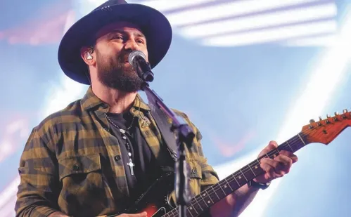 
          Imagem ilustrativa da imagem Médico explica infecção que afastou sertanejo dos palcos
          