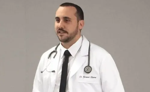 
          Imagem ilustrativa da imagem Médico preso por estupro durante parto é condenado a 30 anos de prisão
          