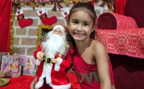 
          Imagem ilustrativa da imagem Menina sofre acidente, é dispensada de hospital duas vezes e morre
          