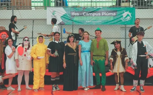 
          Imagem ilustrativa da imagem Música e gincana agitam Festa Literária de Piúma
          