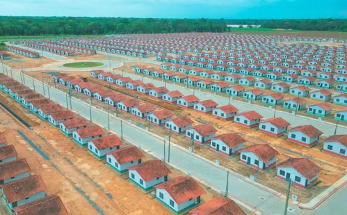 
          Imagem ilustrativa da imagem Novo PAC: Governo apresenta obras federais e novos imóveis populares no ES
          